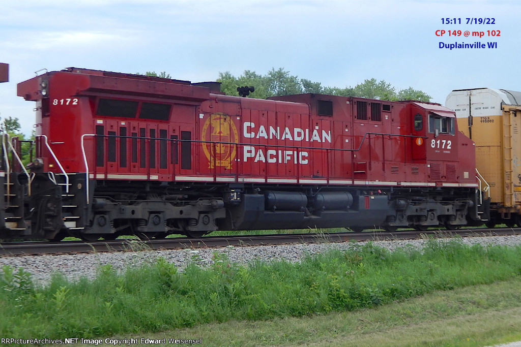 Intermodal 149 rolls west